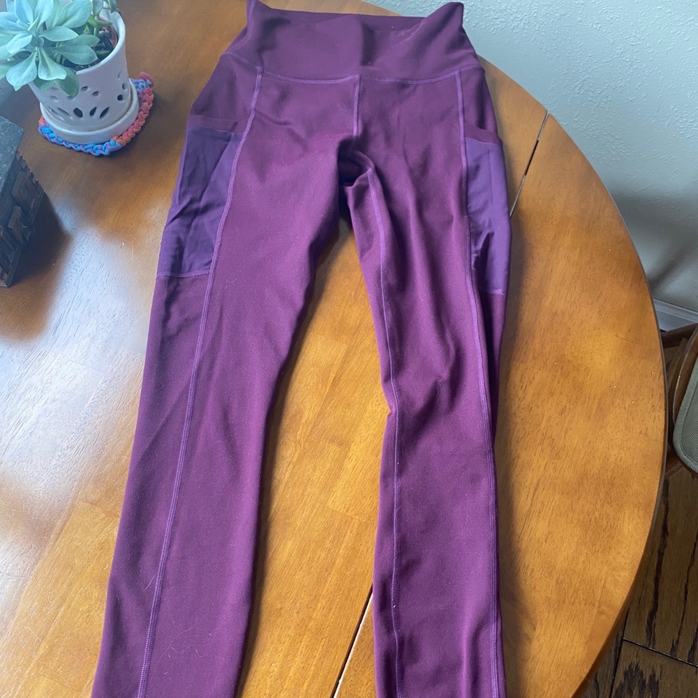 Dark red/purple fabletics leggings!